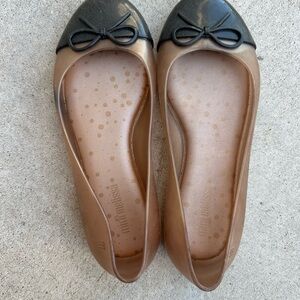 Mini Melissa Women's Black and Brown Flats